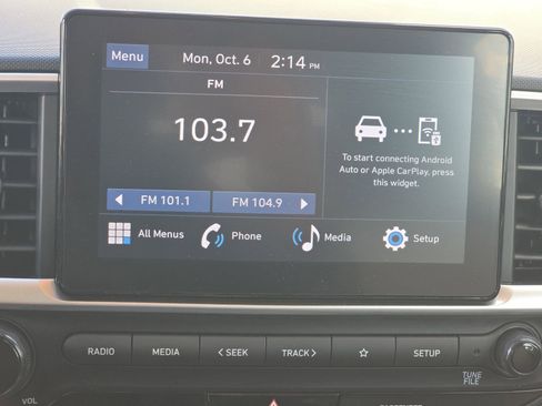 Used 2024 Hyundai Venue SEL image 26