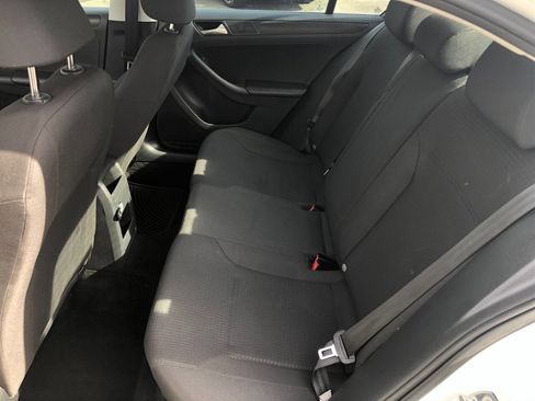 Used 2015 Volkswagen Jetta S image 10