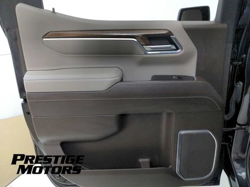 Used 2024 GMC Sierra 1500 SLE w/ Preferred Package AWD/4WD image 24