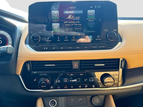 Used 2022 Nissan Rogue Platinum w/ Head-Up Display Package FWD image 21