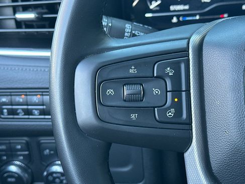 Used 2024 GMC Yukon XL Denali image 28