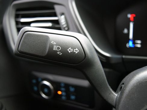 Used 2024 Ford Escape SE image 19