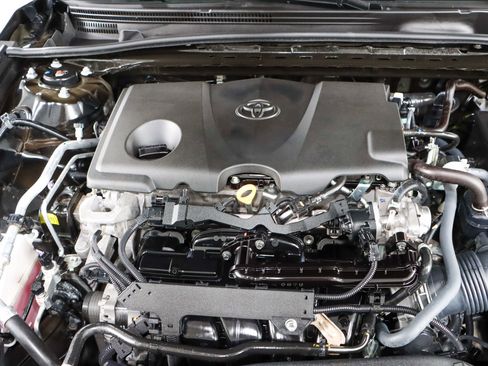 Used 2024 Toyota Camry SE image 28