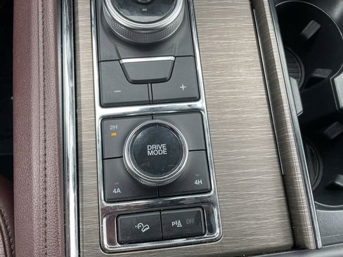 Used 2024 Ford Expedition Max Limited image 15