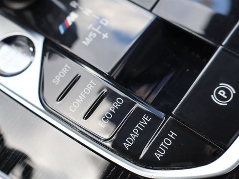 Used 2020 BMW X7 M50i w/ Dynamic Handling Package AWD/4WD image 43