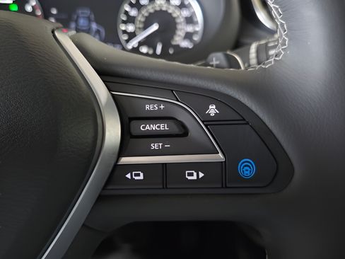 Used 2023 INFINITI QX50 Luxe AWD/4WD image 16