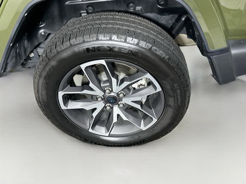 Used 2024 Jeep Wrangler Unlimited AWD/4WD image 11