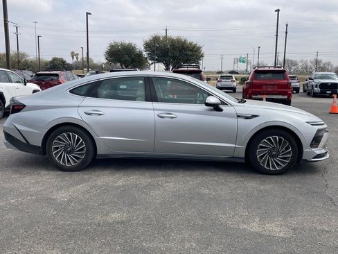 Used 2025 Hyundai Sonata SEL image 4