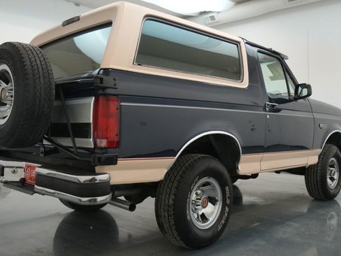 Used 1992 Ford Bronco Eddie Bauer image 16