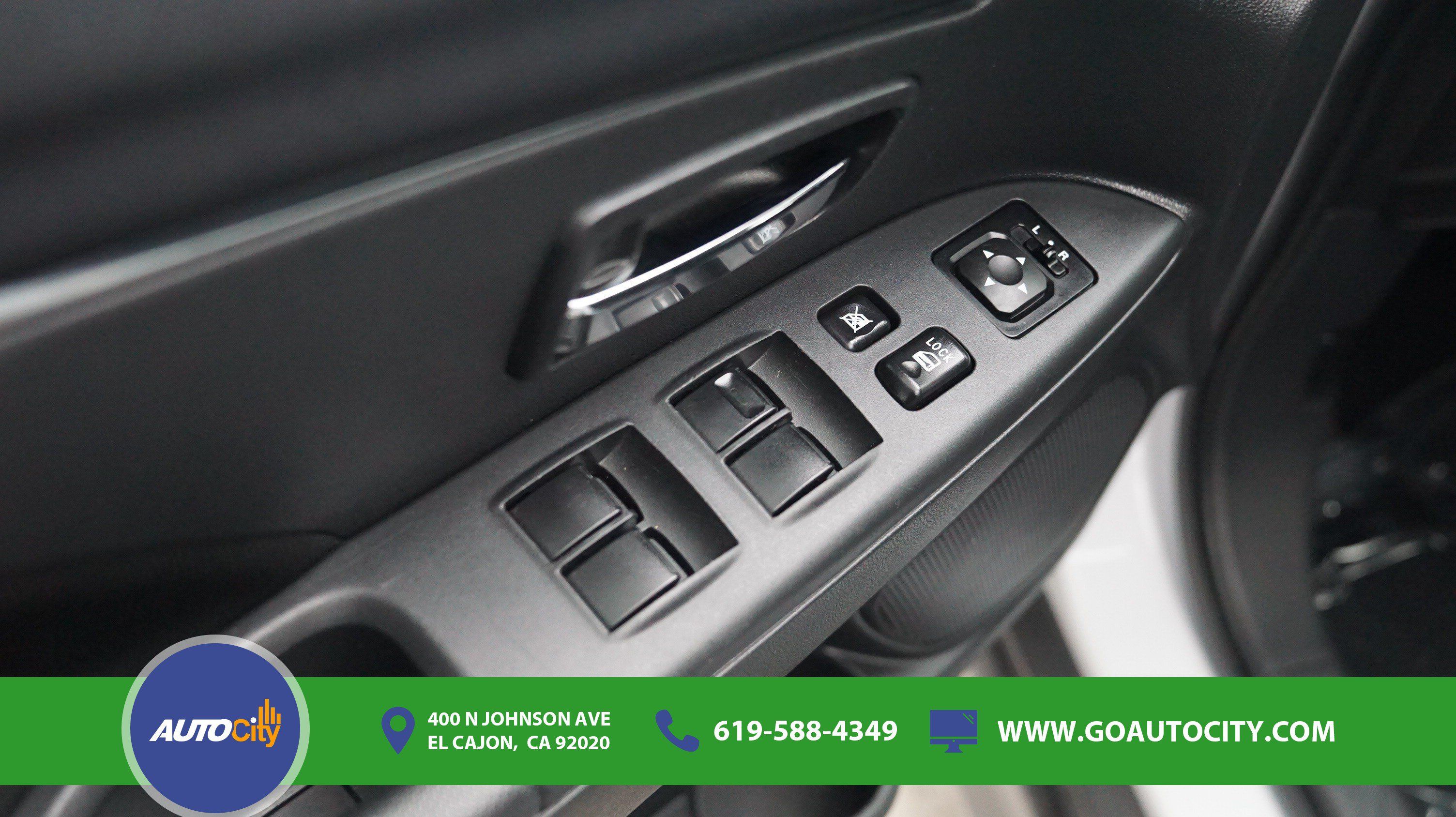 Used 2025 Mitsubishi Outlander Sport ES AWD/4WD image 16