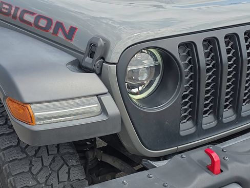 Used 2022 Jeep Gladiator Rubicon w/ LED Lighting Group AWD/4WD image 27