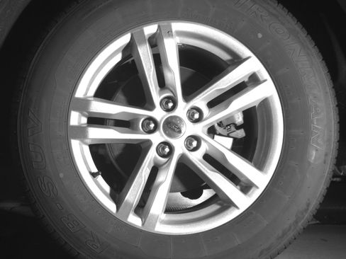 Used 2024 Ford Explorer XLT w/ Equipment Group 202A RWD image 14