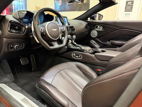 Used 2021 Aston Martin V8 Vantage Roadster image 51