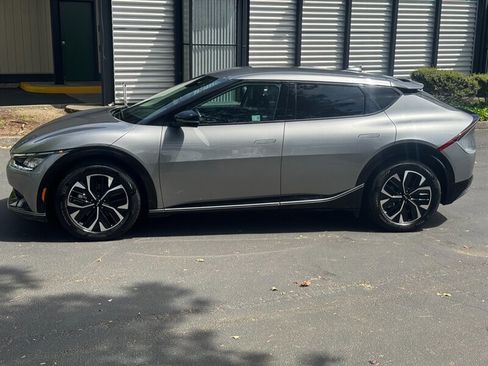 Used 2024 Kia EV6 Wind AWD/4WD image 4