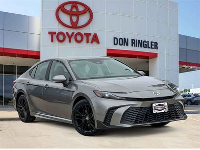 Used 2025 Toyota Camry SE