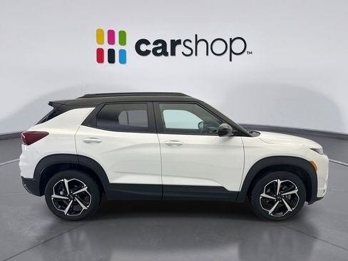 Used 2023 Chevrolet TrailBlazer RS w/ Sun and Liftgate Package AWD/4WD image 6