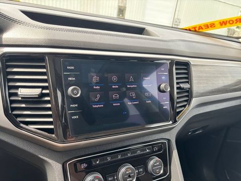 Used 2021 Volkswagen Atlas SEL AWD/4WD image 21