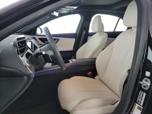 Used 2025 Mercedes-Benz E 350 Sedan image 19