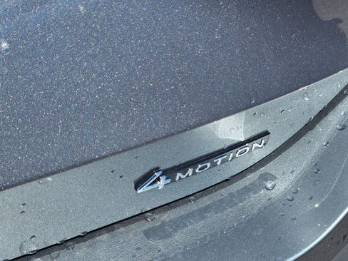 New 2025 Volkswagen Tiguan SE AWD/4WD image 23