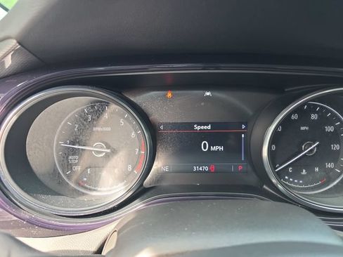 Used 2023 Buick Encore GX Essence w/ Experience Buick Package FWD image 10