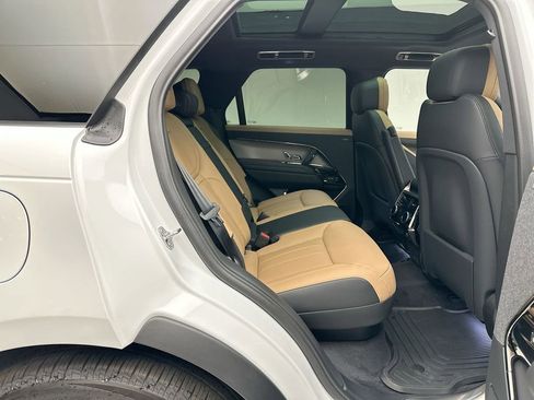 Used 2025 Land Rover Range Rover Sport Dynamic SE image 7