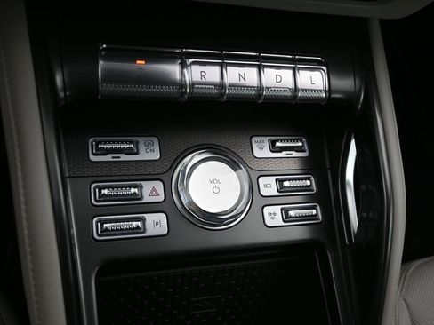 New 2026 Lincoln Nautilus Premier image 19