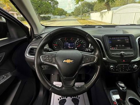 Used 2020 Chevrolet Equinox LT image 9
