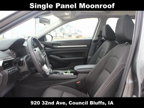 Used 2023 Nissan Altima 2.5 SV w/ SV Premium Package AWD/4WD image 15