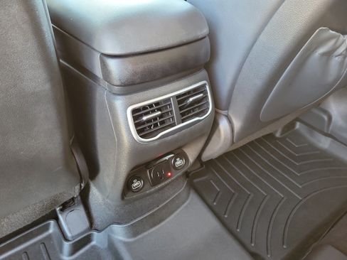 Used 2021 Hyundai Santa Fe Limited FWD image 12
