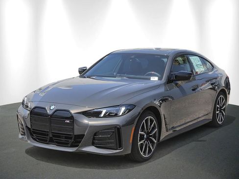 New 2026 BMW i4 M60 w/ Premium Package AWD/4WD image 3