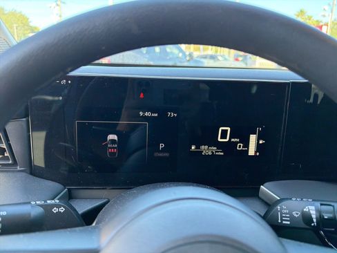 Used 2025 Nissan Kicks S AWD/4WD image 5