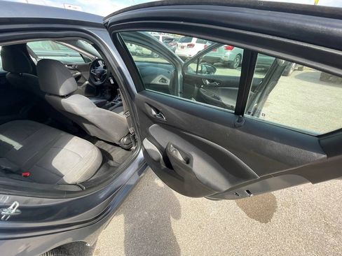 Used 2019 Chevrolet Cruze LT w/ LT Fleet Convenience Package image 13