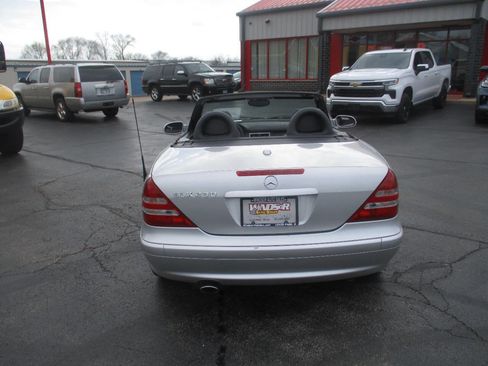 Used 2004 Mercedes-Benz SLK 230 image 4