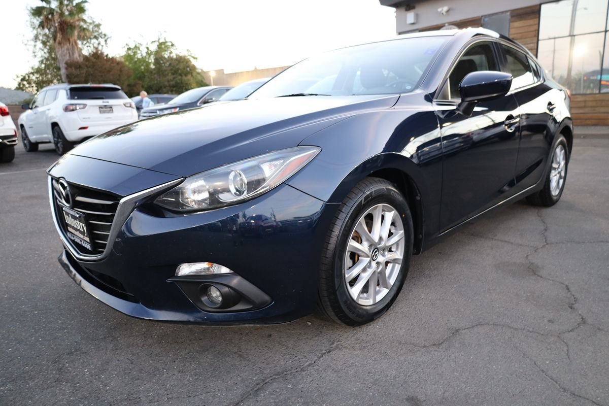 Used 2016 MAZDA MAZDA3 i Touring w/ Popular Equipment Package FWD image 30