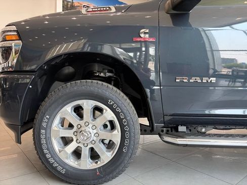 New 2026 RAM 2500 Laramie AWD/4WD image 10
