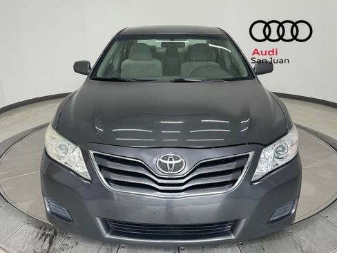 Used 2011 Toyota Camry LE FWD image 2