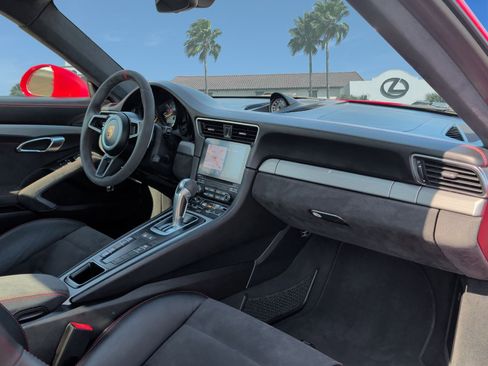 Used 2018 Porsche 911 GT3 image 26