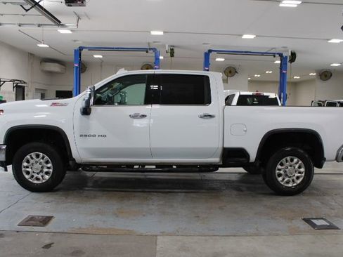 Used 2025 Chevrolet Silverado 2500 LTZ w/ LTZ Premium Package AWD/4WD image 7