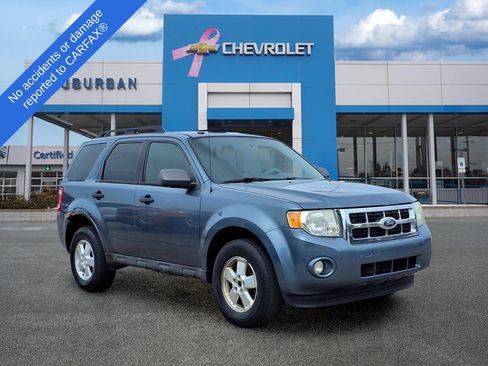 Used 2010 Ford Escape XLT FWD image 3