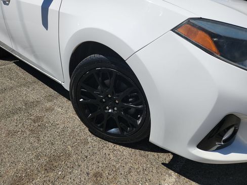 Used 2016 Toyota Corolla S Special Edition FWD image 19