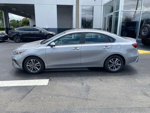 Used 2024 Kia Forte LXS image 6