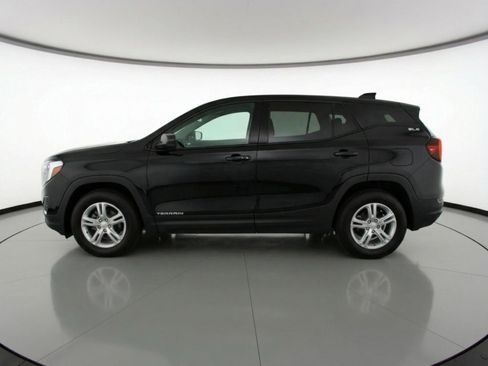 Used 2024 GMC Terrain SLE image 5