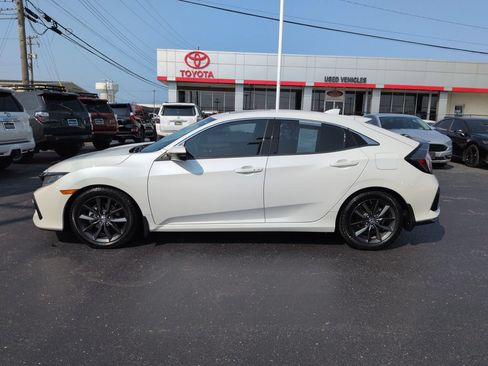 Used 2021 Honda Civic EX image 2