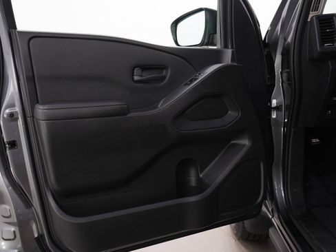 Used 2023 Nissan Frontier S w/ Technology Package AWD/4WD image 17