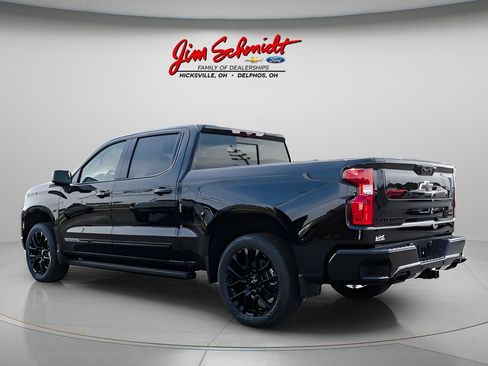 New 2026 Chevrolet Silverado 1500 High Country w/ High Country Premium Package AWD/4WD image 4