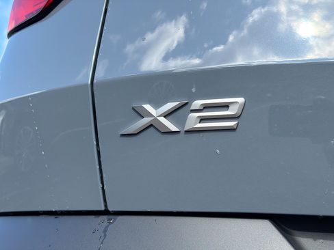 Used 2026 BMW X2 xDrive28i image 11
