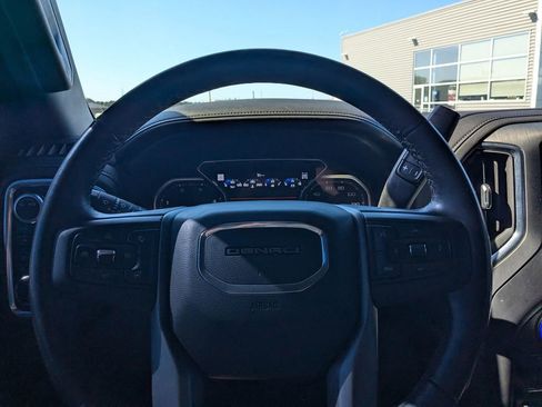 Used 2022 GMC Sierra 3500 Denali w/ Denali Ultimate Package AWD/4WD image 21