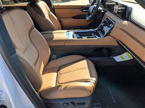 New 2026 Nissan Armada SL w/ Captain's Chari Seat Package image 30