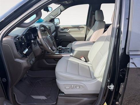 New 2026 Chevrolet Silverado 1500 RST w/ Convenience Package II AWD/4WD image 9