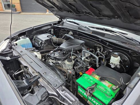 Used 2019 Toyota Tacoma SR AWD/4WD image 47